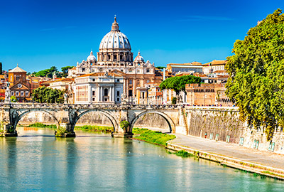 Ansicht Tiber mit Petersdom in Rom